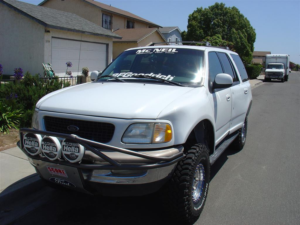 9702 Ford Expedition Off Road Fiberglass McNeil Racing Inc