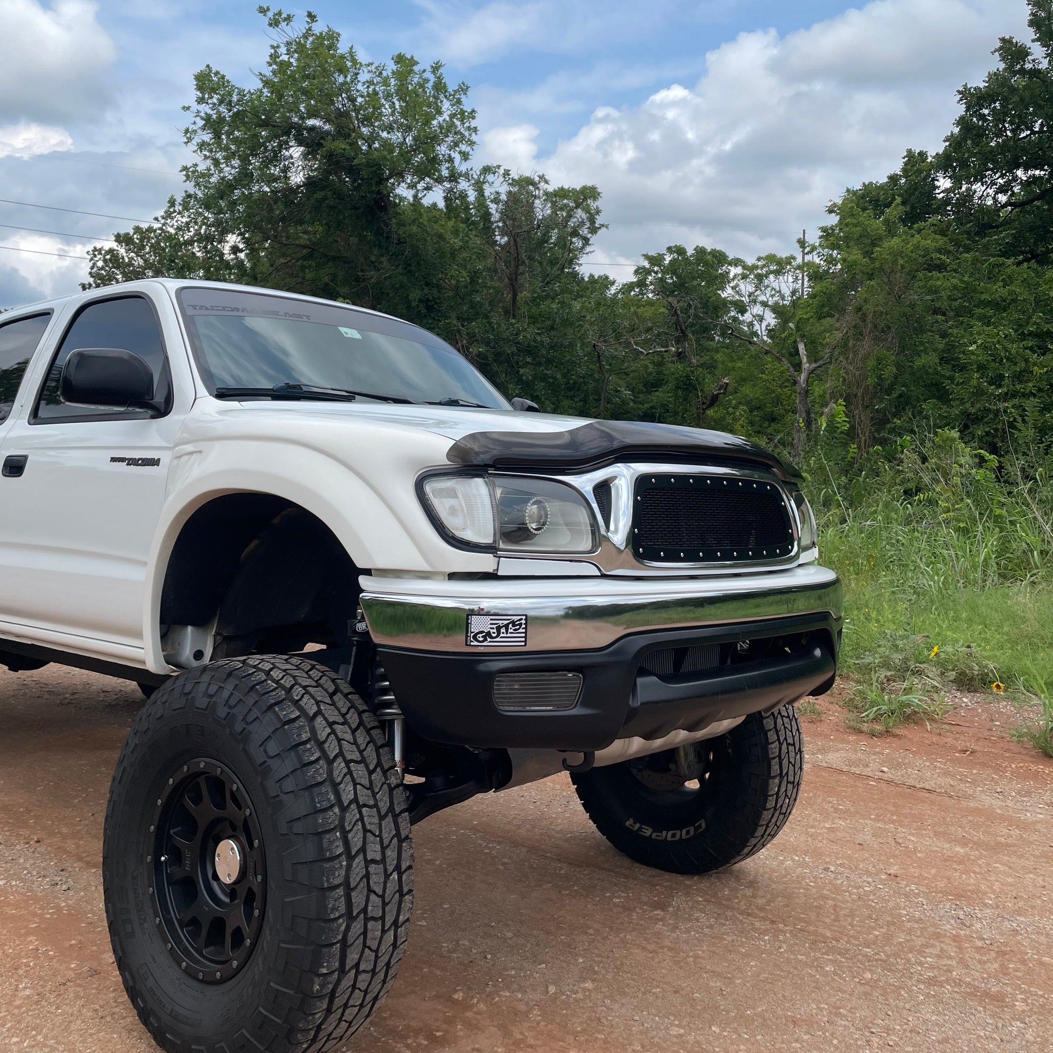 96-04 Toyota Tacoma 3" Bulge Off Road Fiberglass Fenders